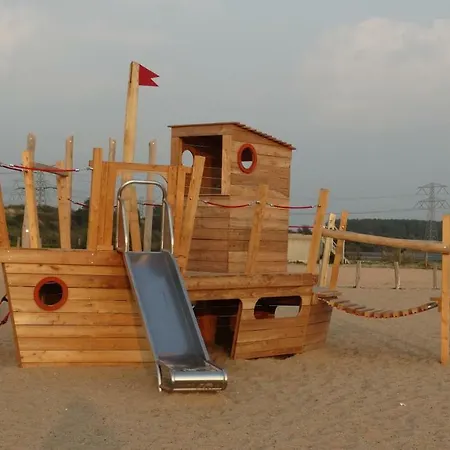 Отель Beach Hotel Oostvoorne